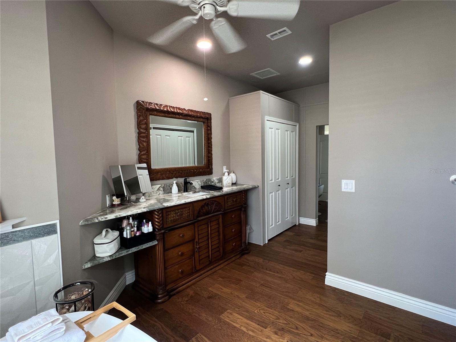 Image 7 of 21 For 9010 Laurel Ridge Drive