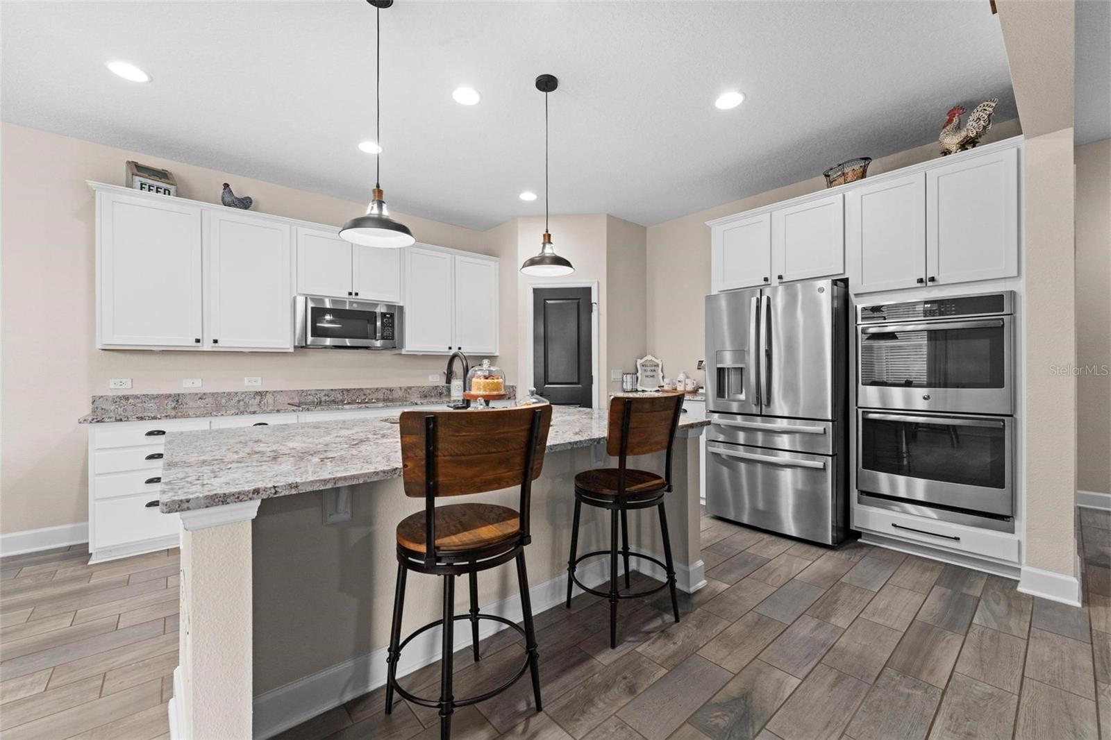 Image 10 of 64 For 3733 Statham Drive