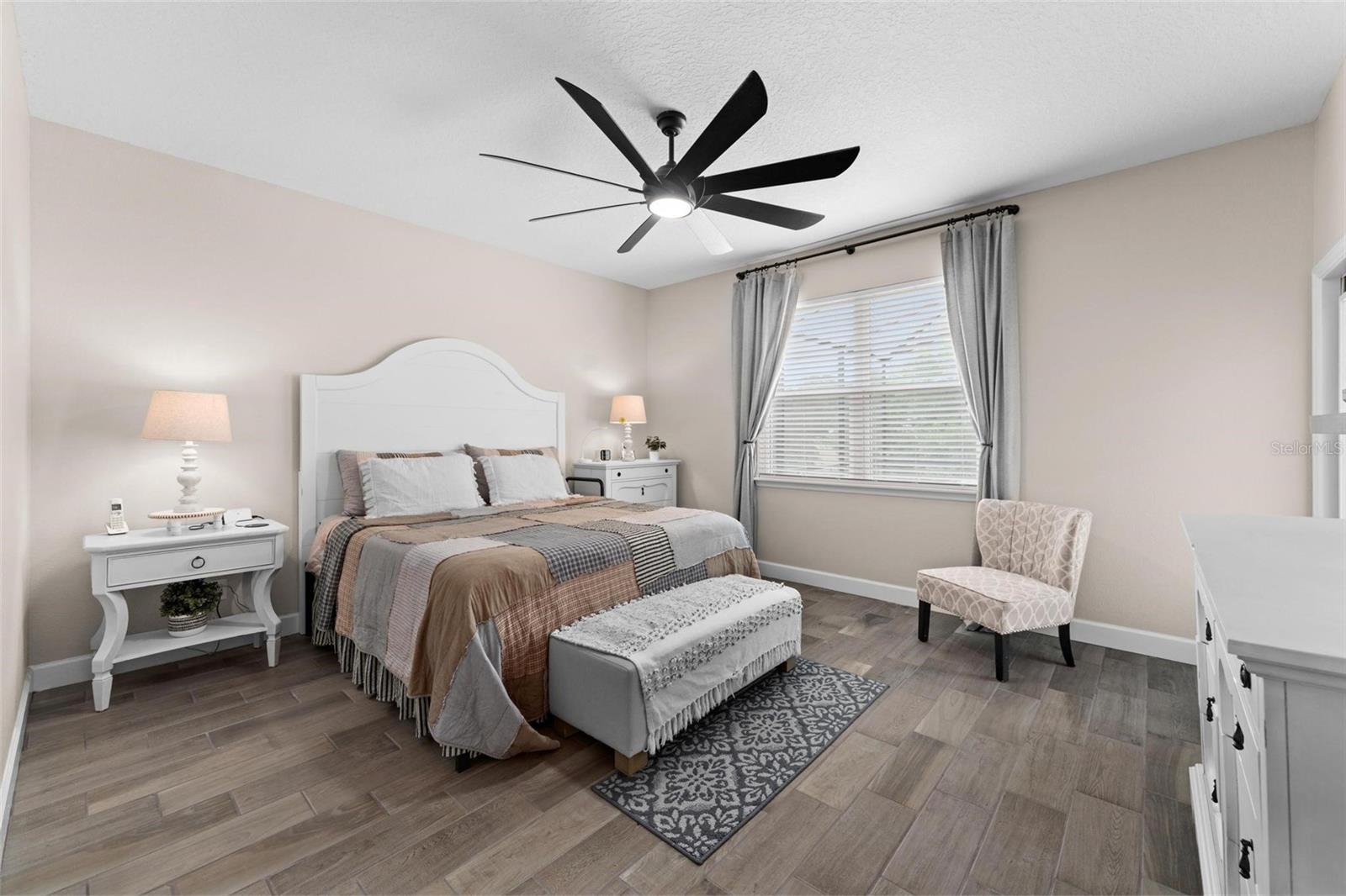 Image 16 of 64 For 3733 Statham Drive