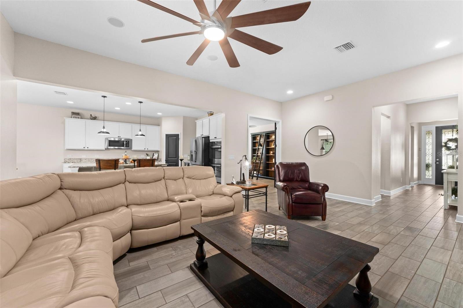 Image 4 of 64 For 3733 Statham Drive