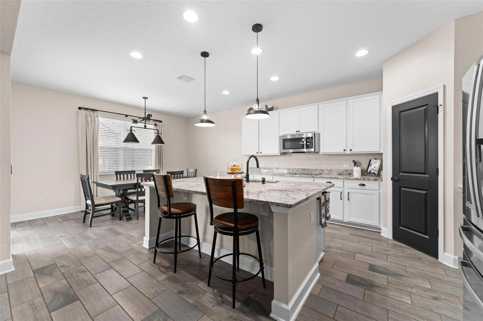 Image 8 of 64 For 3733 Statham Drive