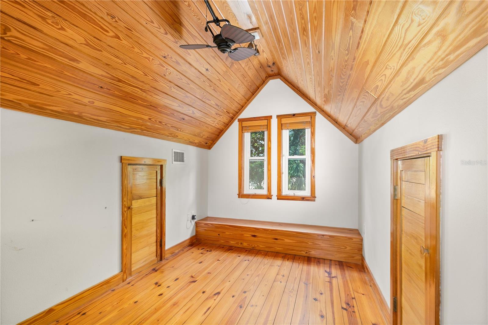 Image 40 of 56 For 421 10th Avenue