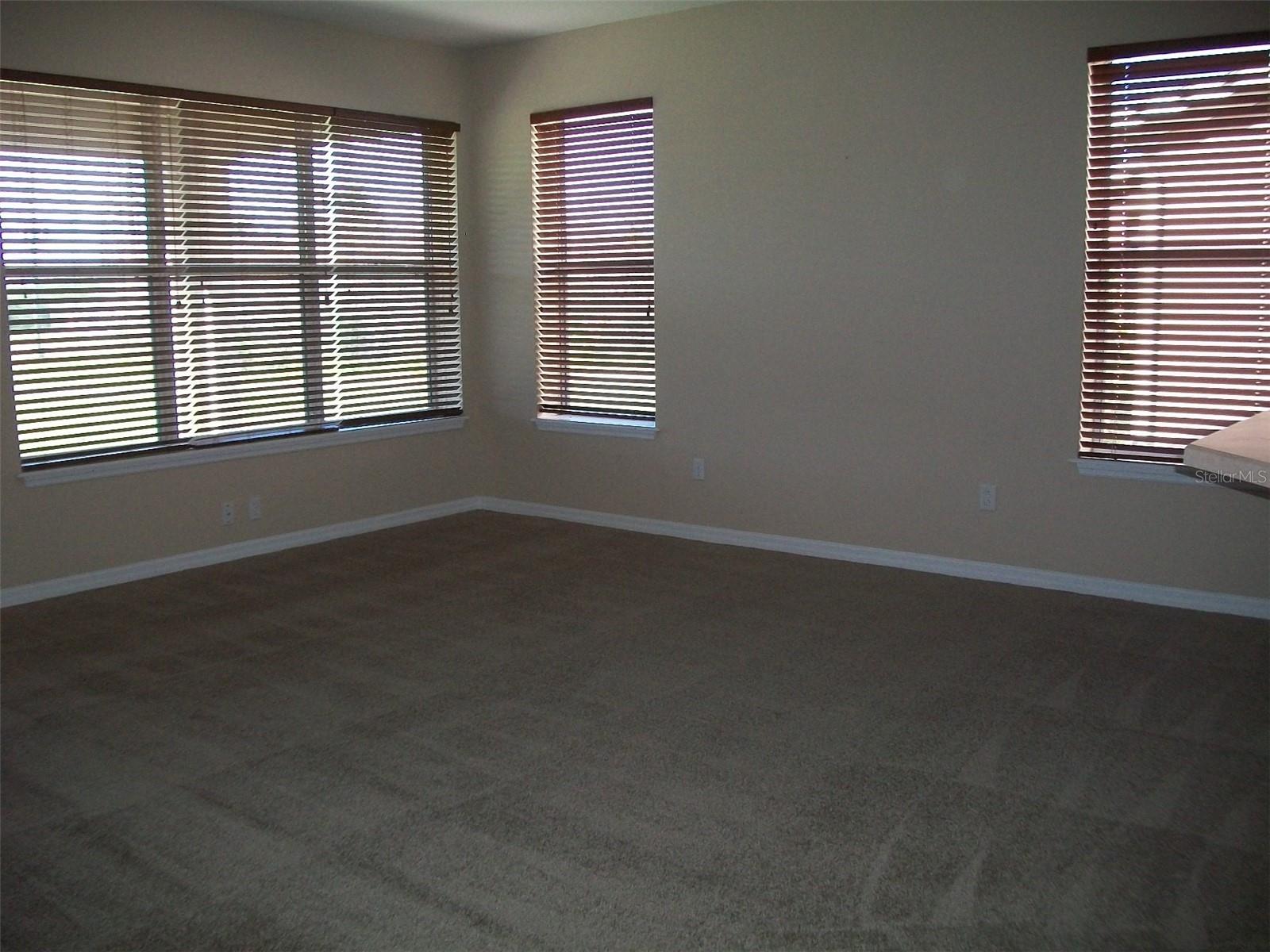 Image 10 of 20 For 6808 Duncaster Street