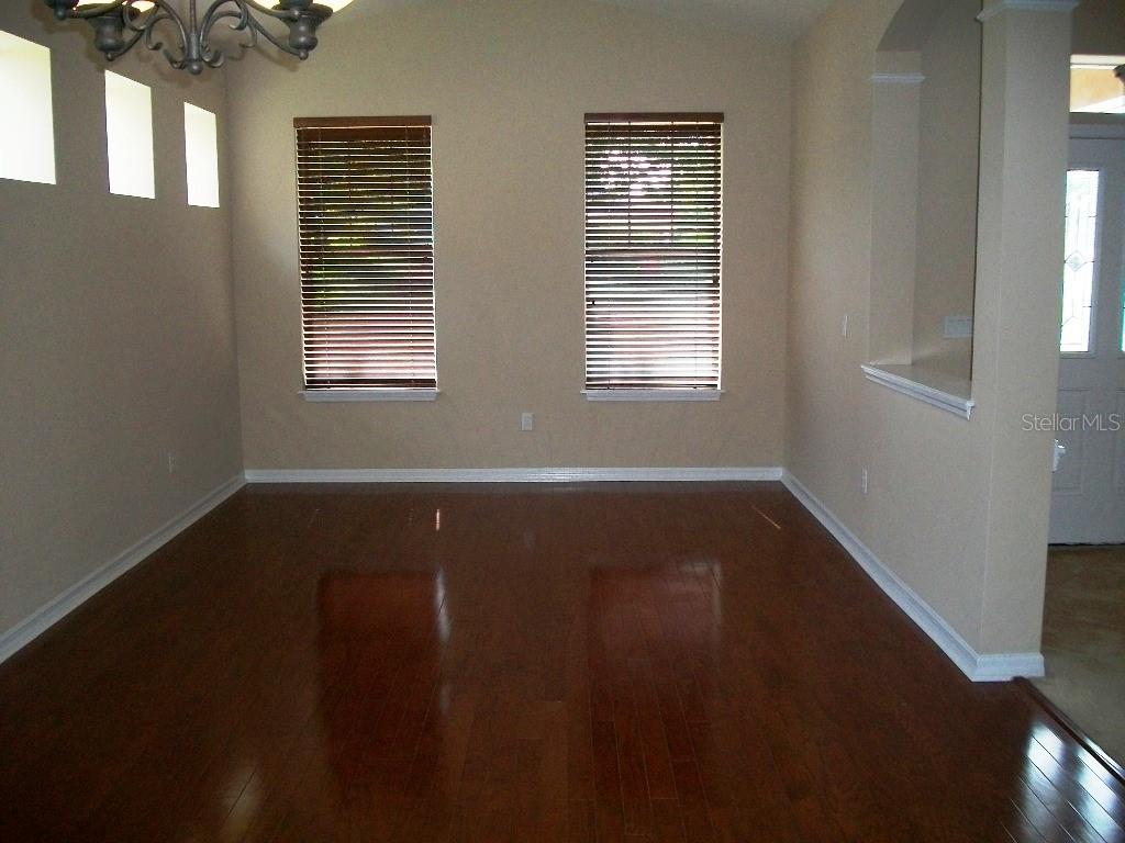 Image 3 of 20 For 6808 Duncaster Street