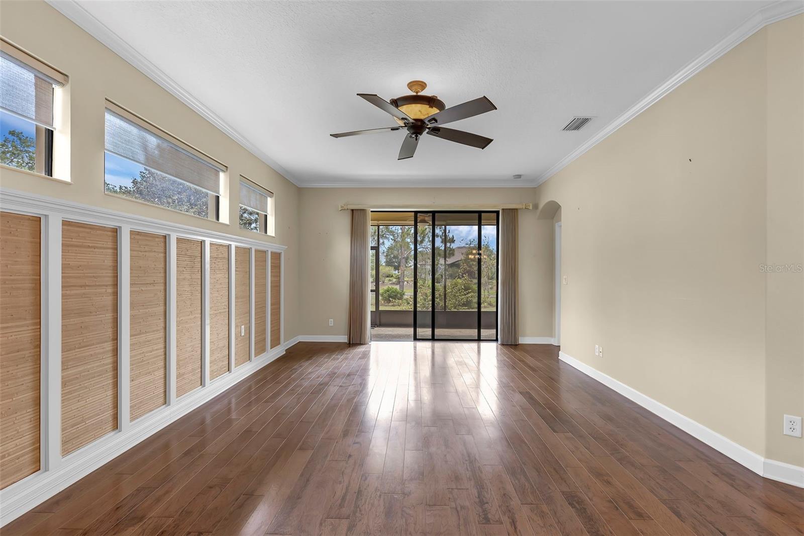 Image 10 of 60 For 8167 Bridgeport Bay Circle