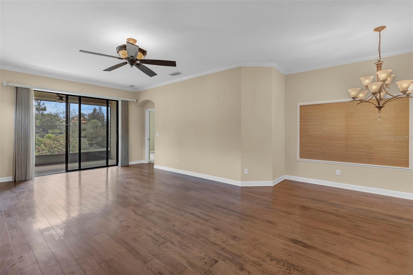 Image 13 of 60 For 8167 Bridgeport Bay Circle