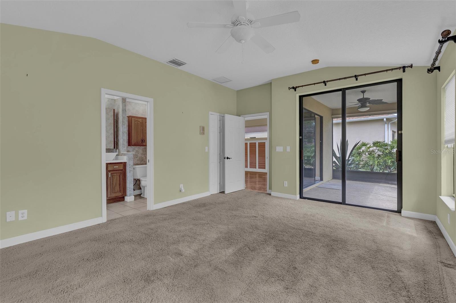 Image 18 of 60 For 8167 Bridgeport Bay Circle
