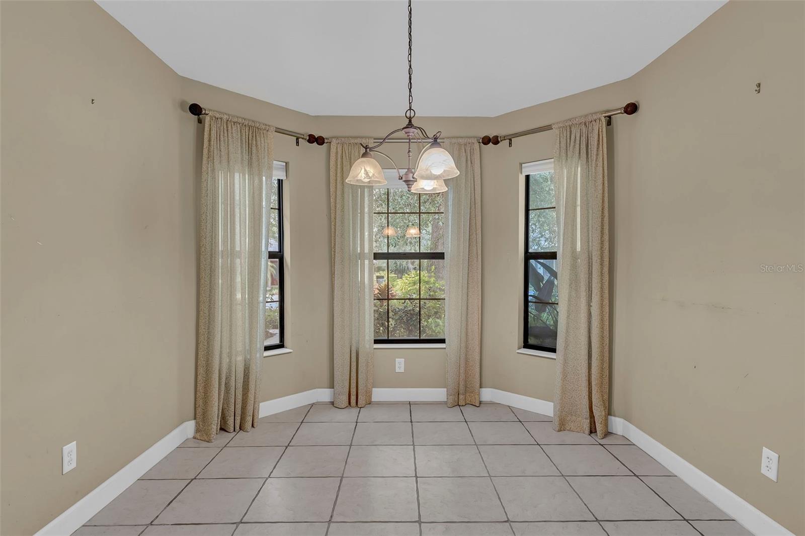 Image 4 of 60 For 8167 Bridgeport Bay Circle