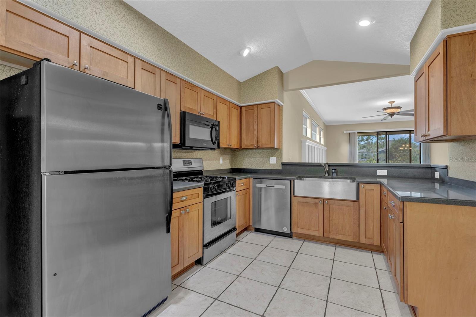 Image 6 of 60 For 8167 Bridgeport Bay Circle