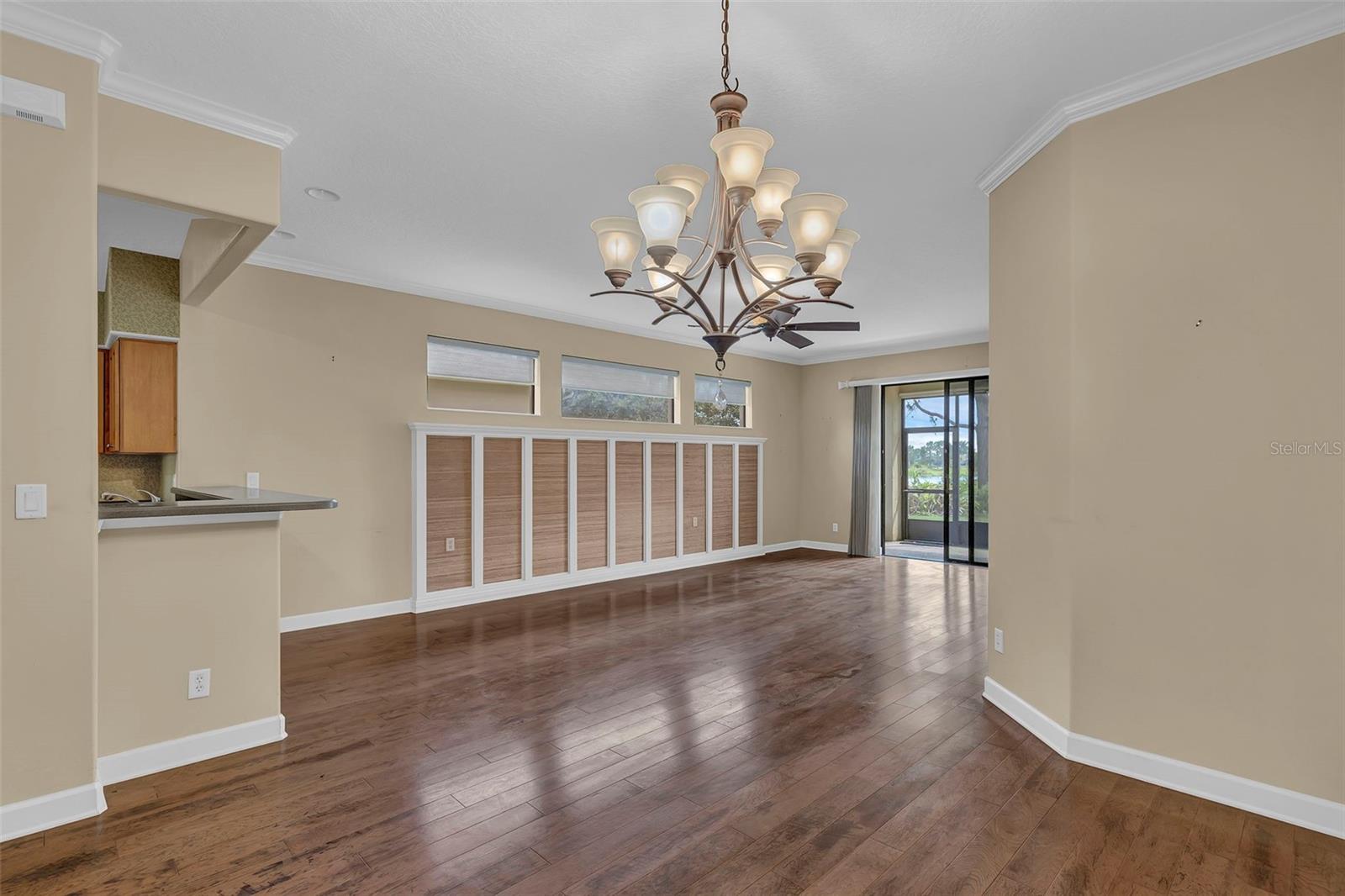 Image 9 of 60 For 8167 Bridgeport Bay Circle