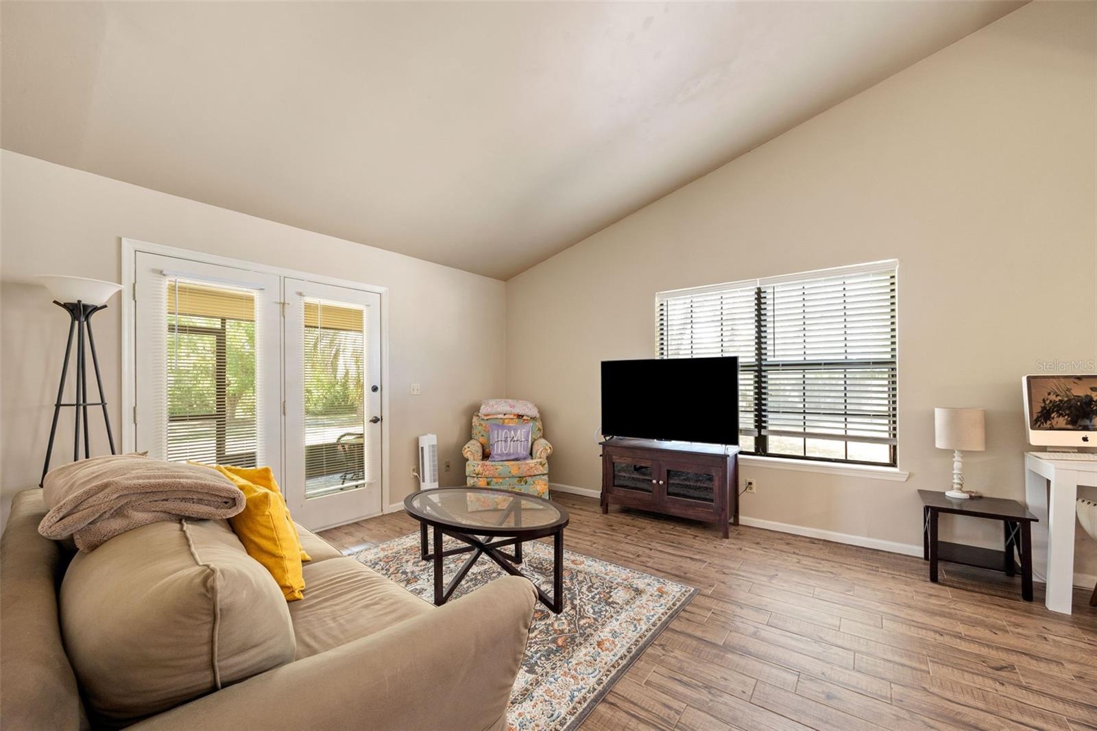 Image 11 of 24 For 6175 Beechwood Drive