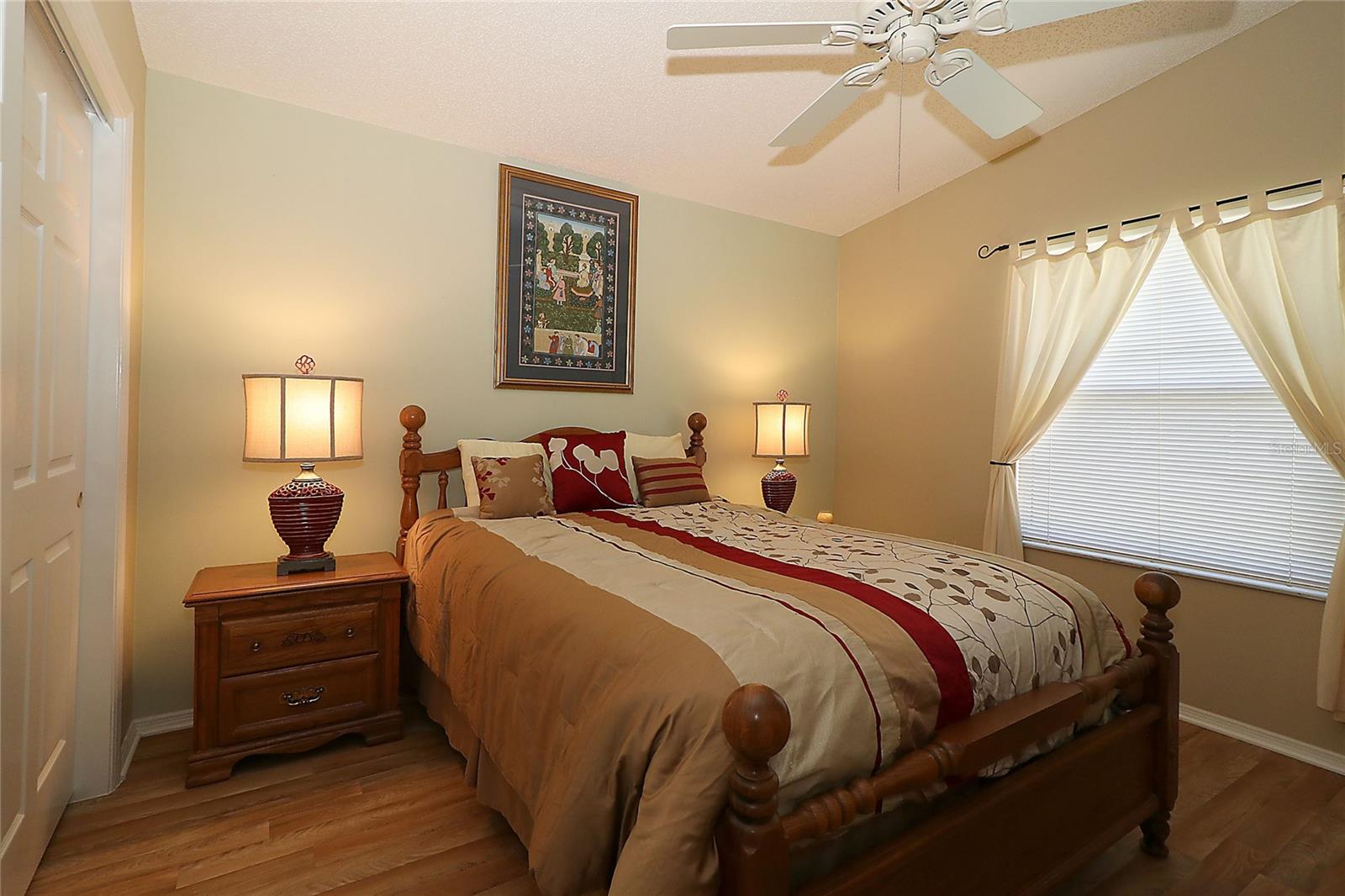 Image 22 of 29 For 1070 Pinewood Place