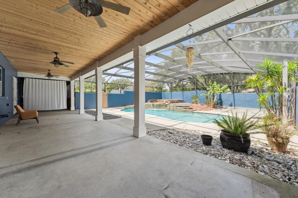 Image 49 of 78 For 19627 Spring Oak Drive