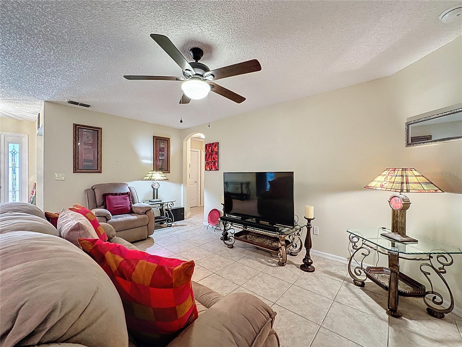 Image 14 of 71 For 2131 Burley Avenue