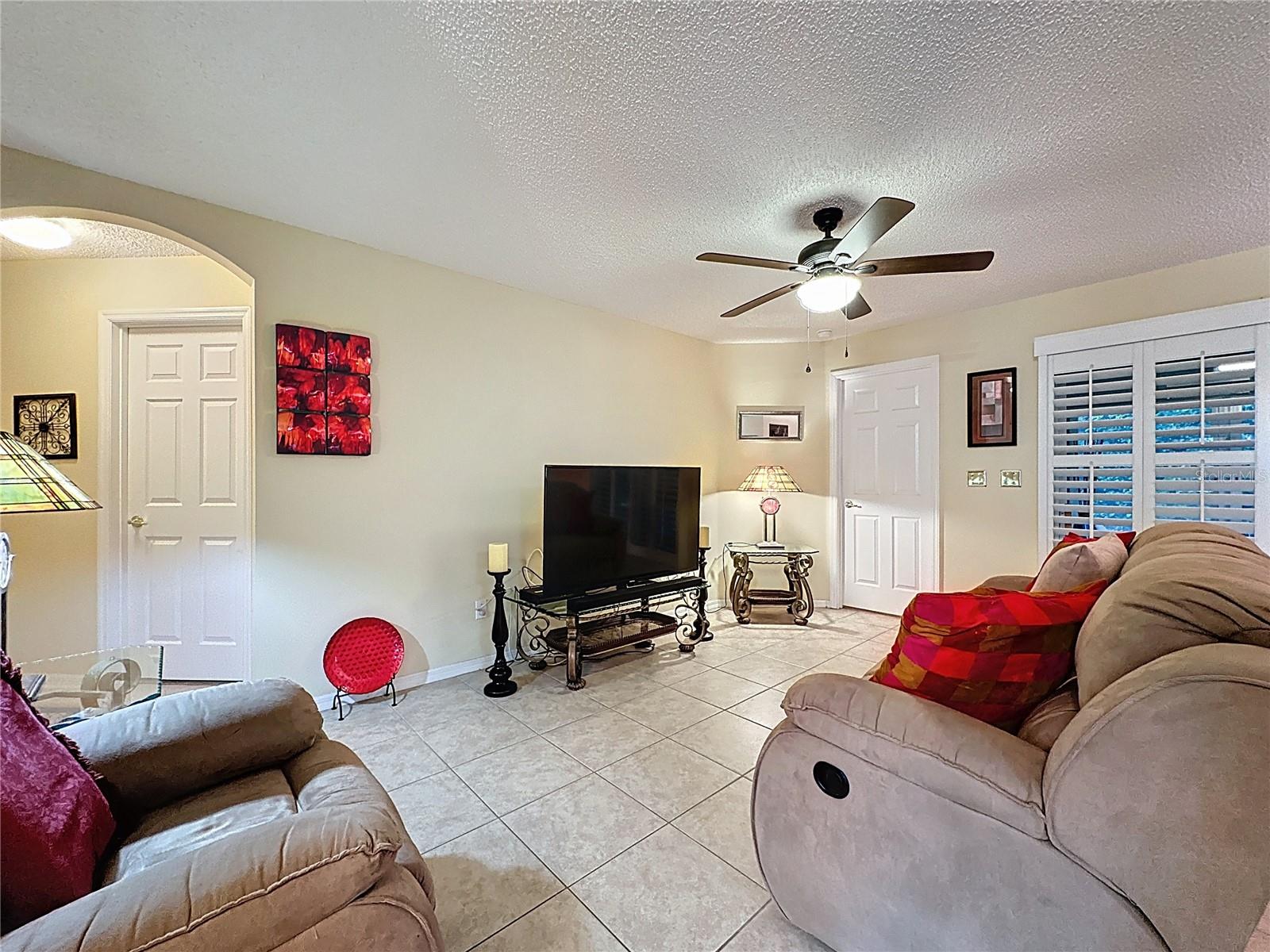 Image 15 of 71 For 2131 Burley Avenue