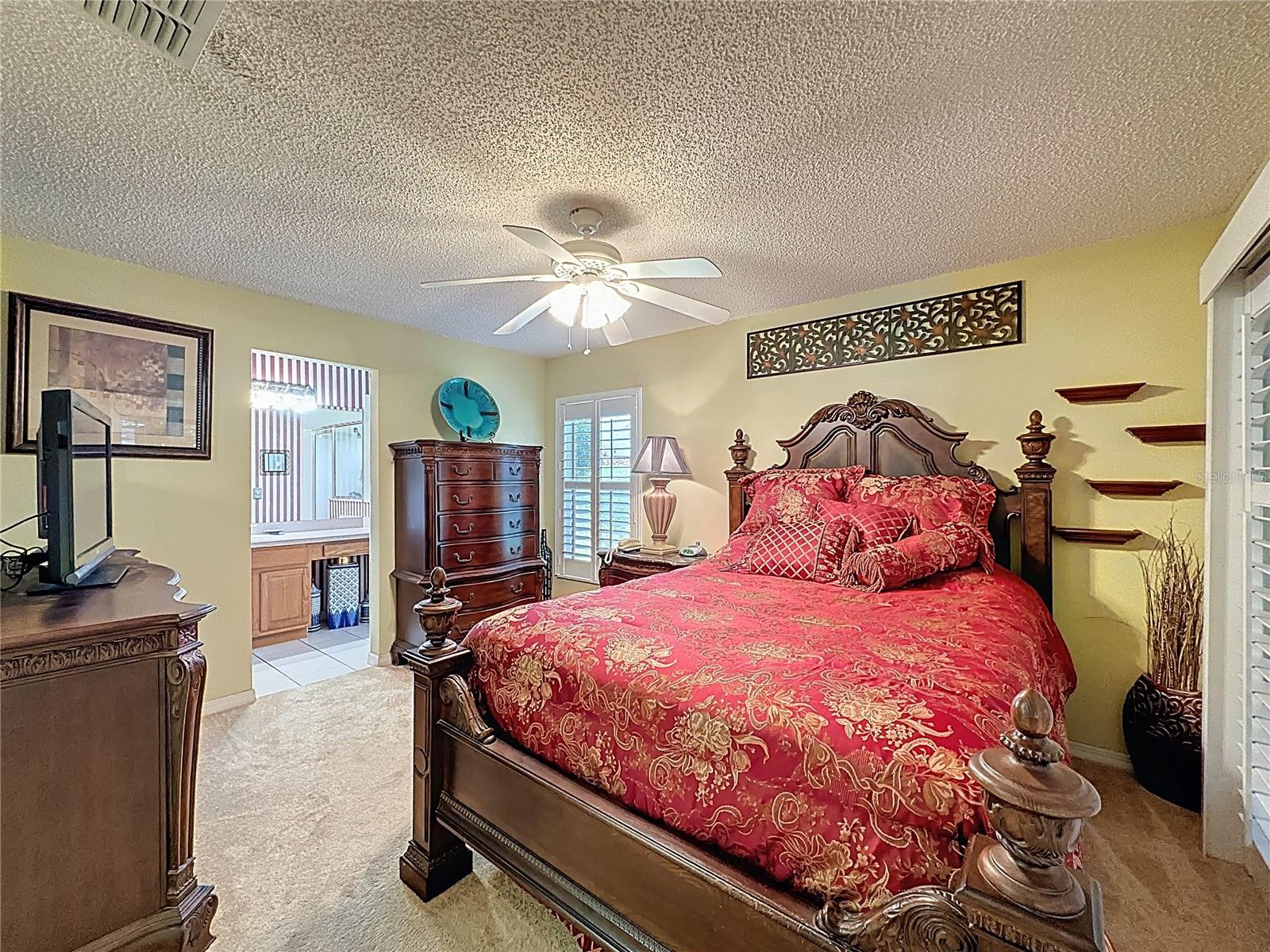 Image 22 of 71 For 2131 Burley Avenue