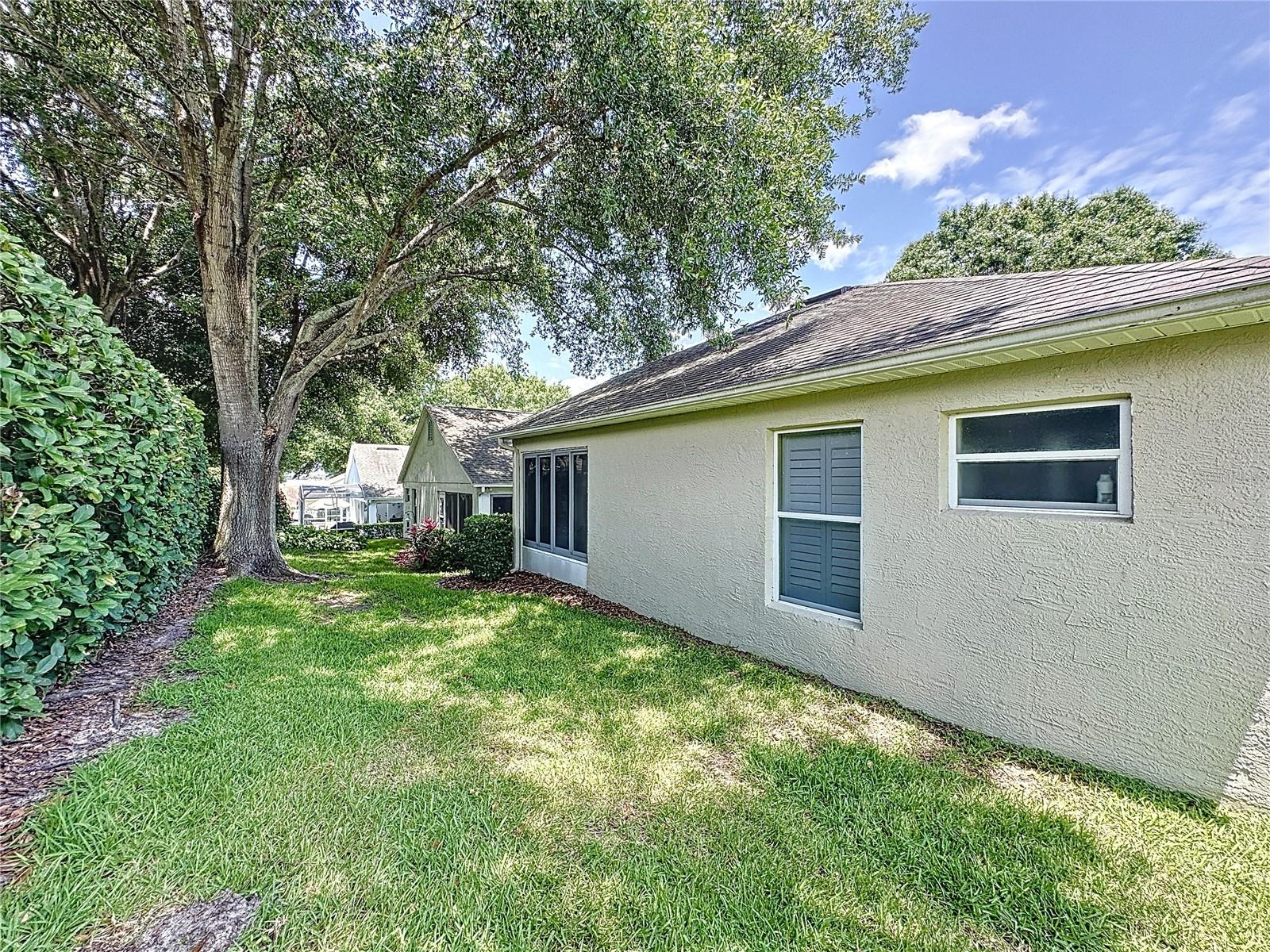 Image 40 of 71 For 2131 Burley Avenue