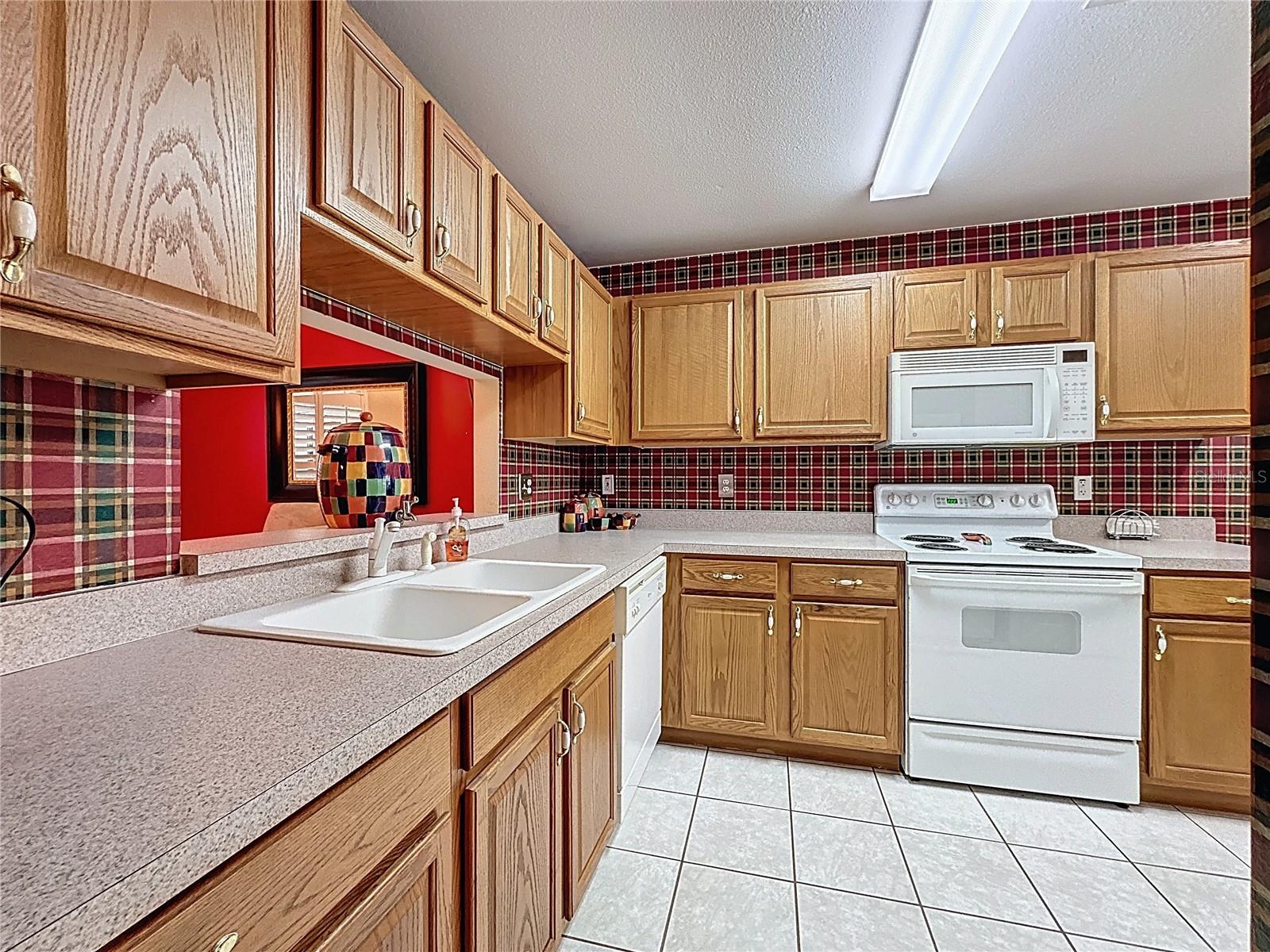 Image 7 of 71 For 2131 Burley Avenue