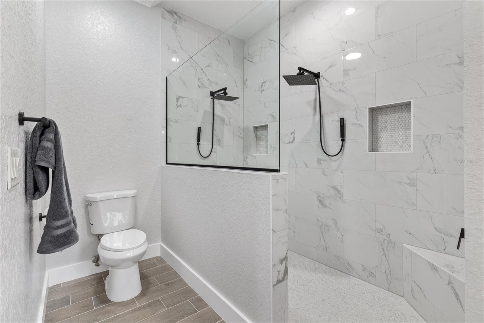 Image 16 of 49 For 11884 179th Street