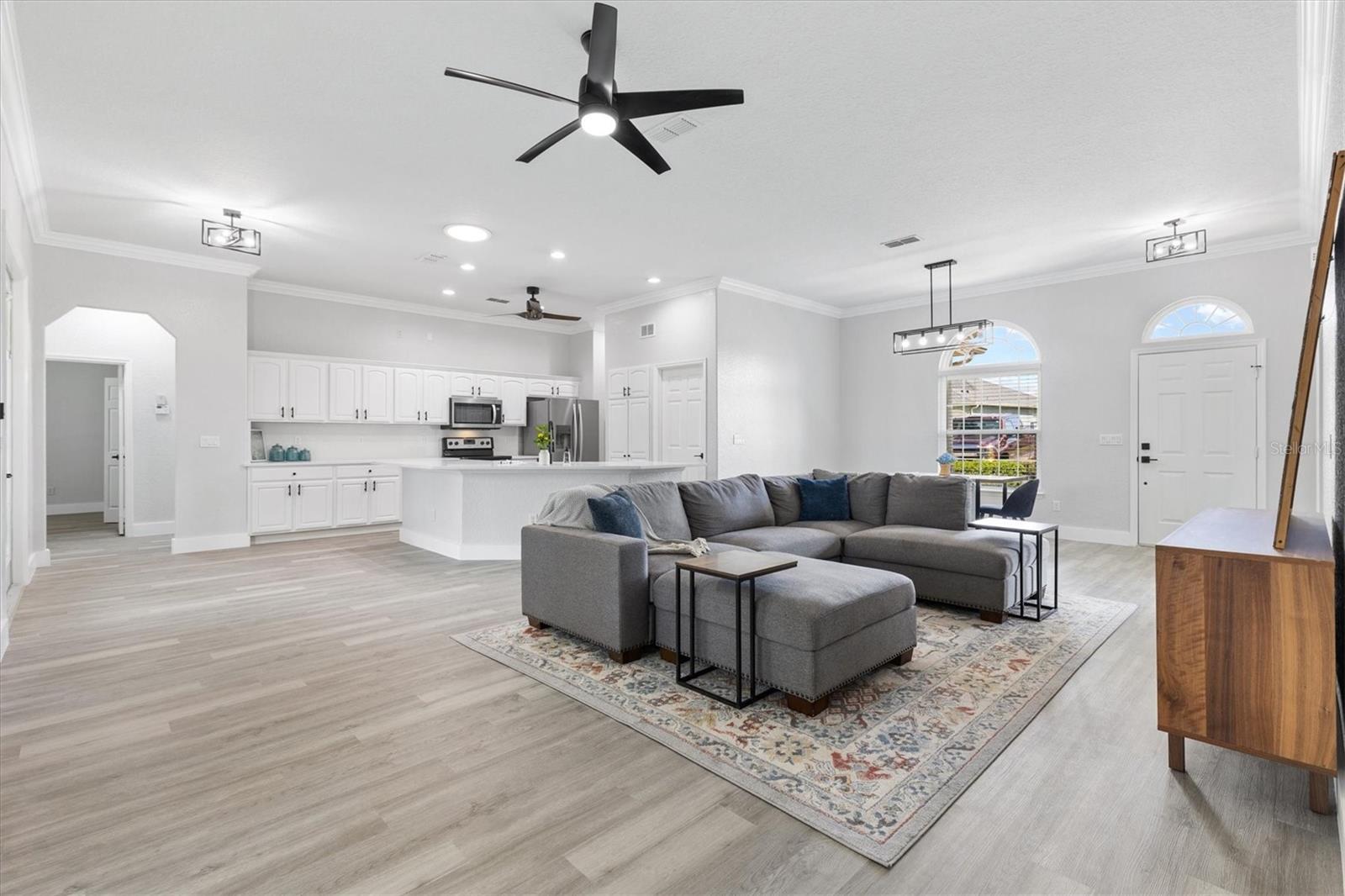 Image 6 of 49 For 11884 179th Street