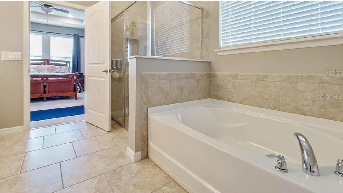 Image 7 of 9 For 4053 Brookshire Circle