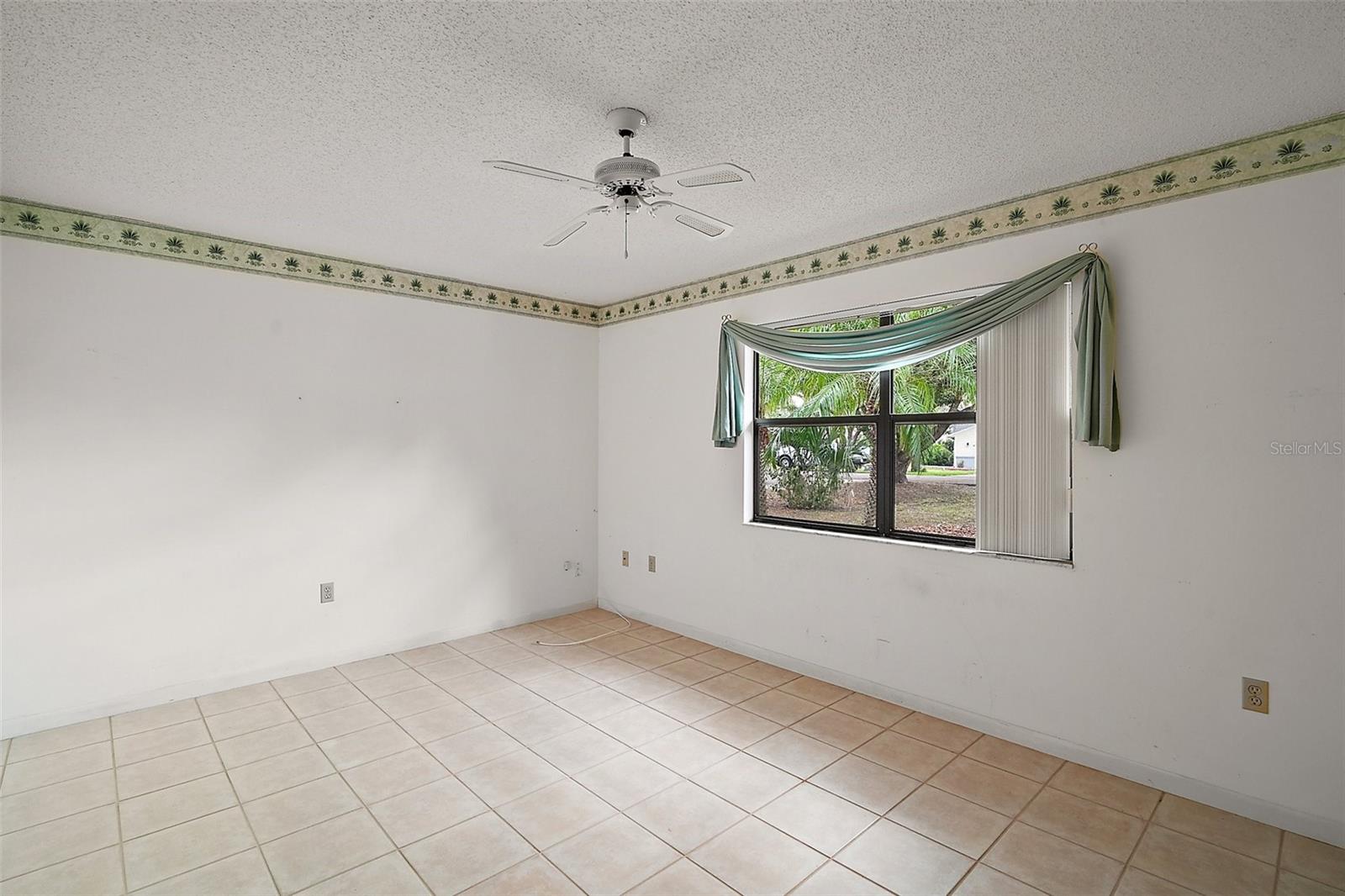 Image 16 of 26 For 34 Gordon Court