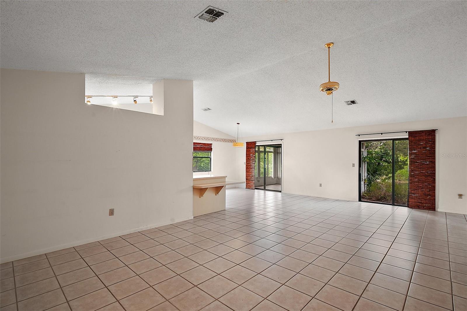 Image 6 of 26 For 34 Gordon Court