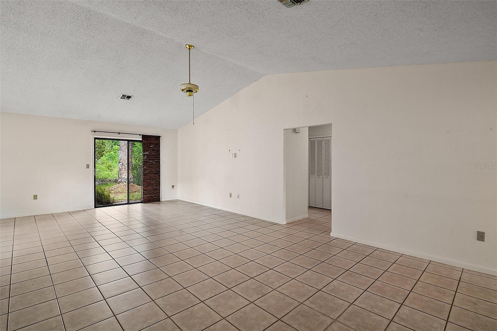 Image 9 of 26 For 34 Gordon Court