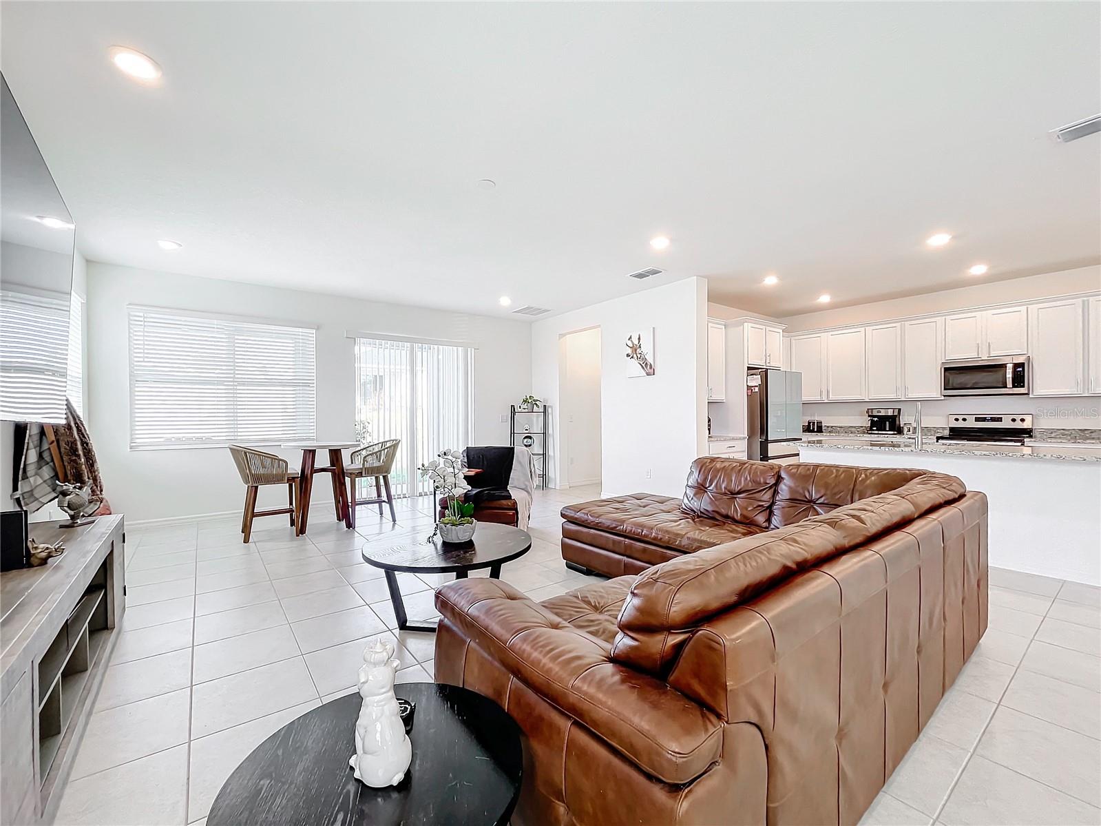 Image 32 of 46 For 776 Rioja Drive