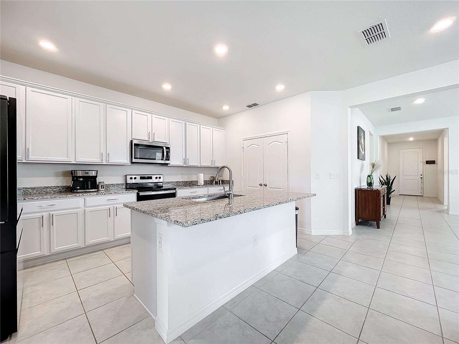 Image 33 of 46 For 776 Rioja Drive