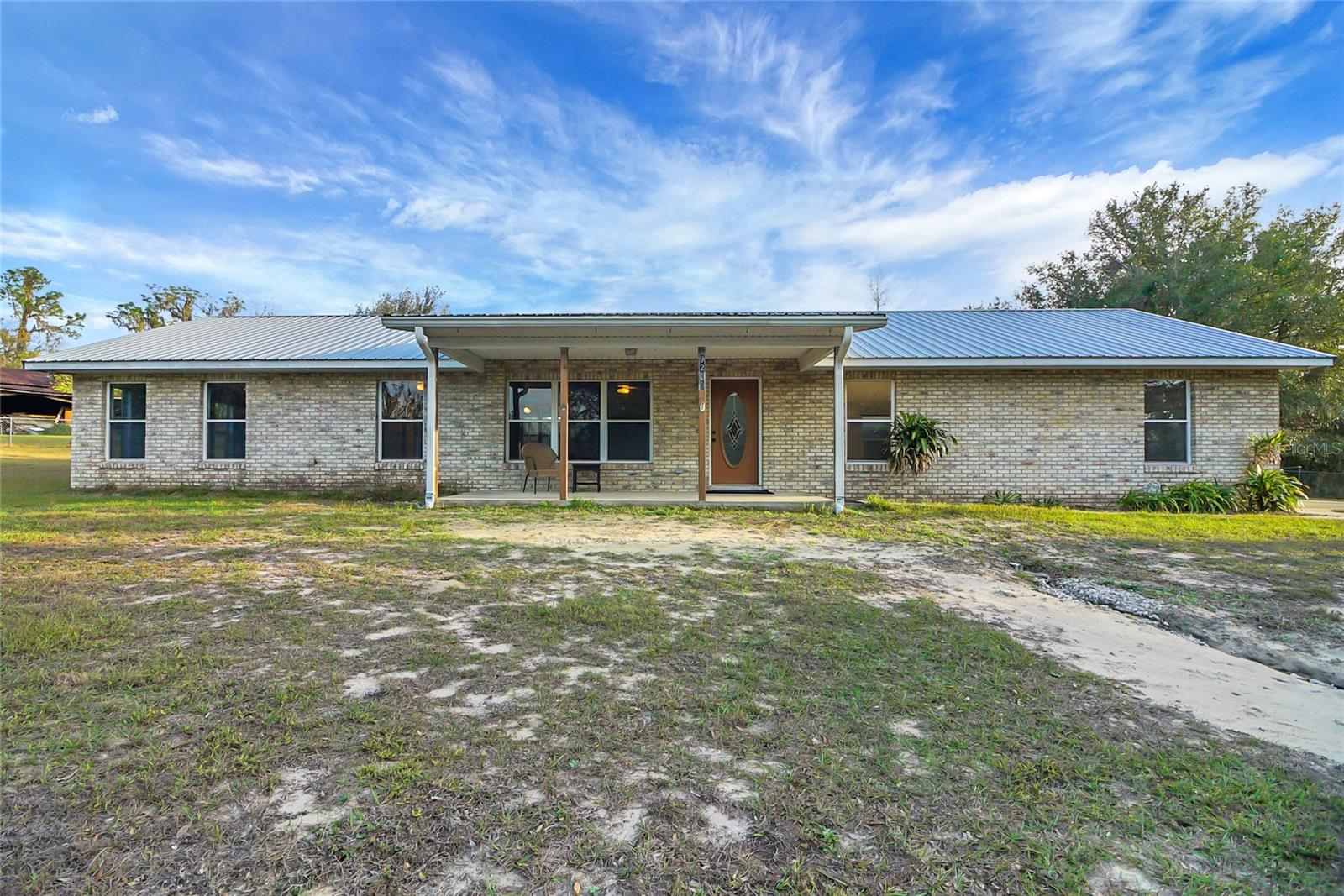 Details for 9236 County Road 48, YALAHA, FL 34797