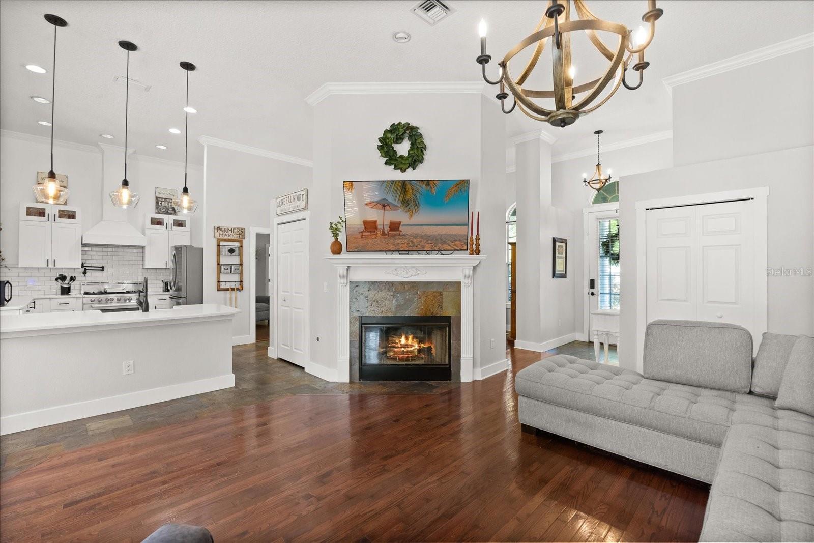 Image 6 of 39 For 28924 Discovery Road
