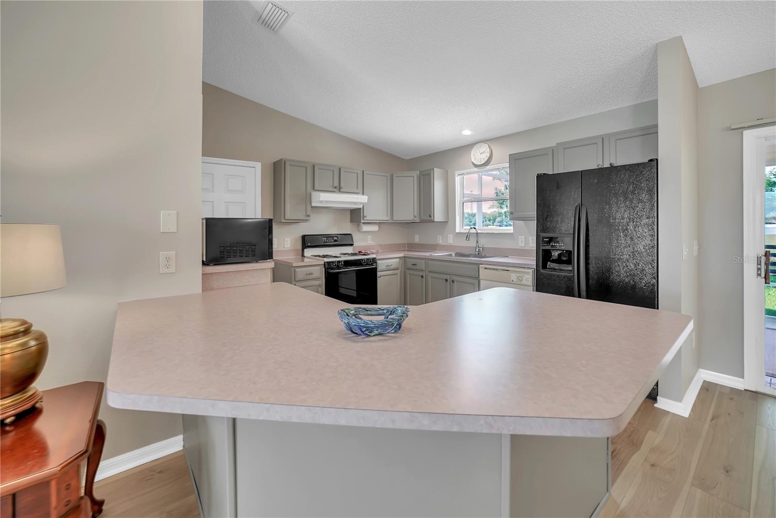 Image 15 of 31 For 3590 Auburndale Avenue