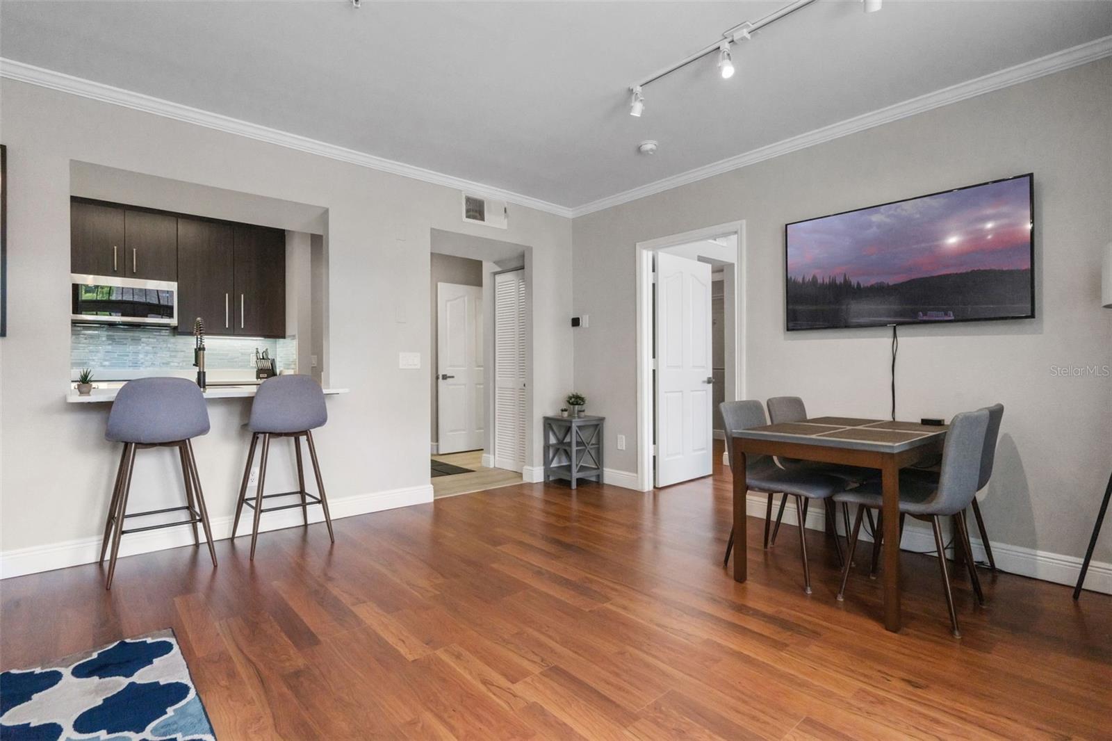 Image 8 of 56 For 1021 Siena Park Boulevard 204