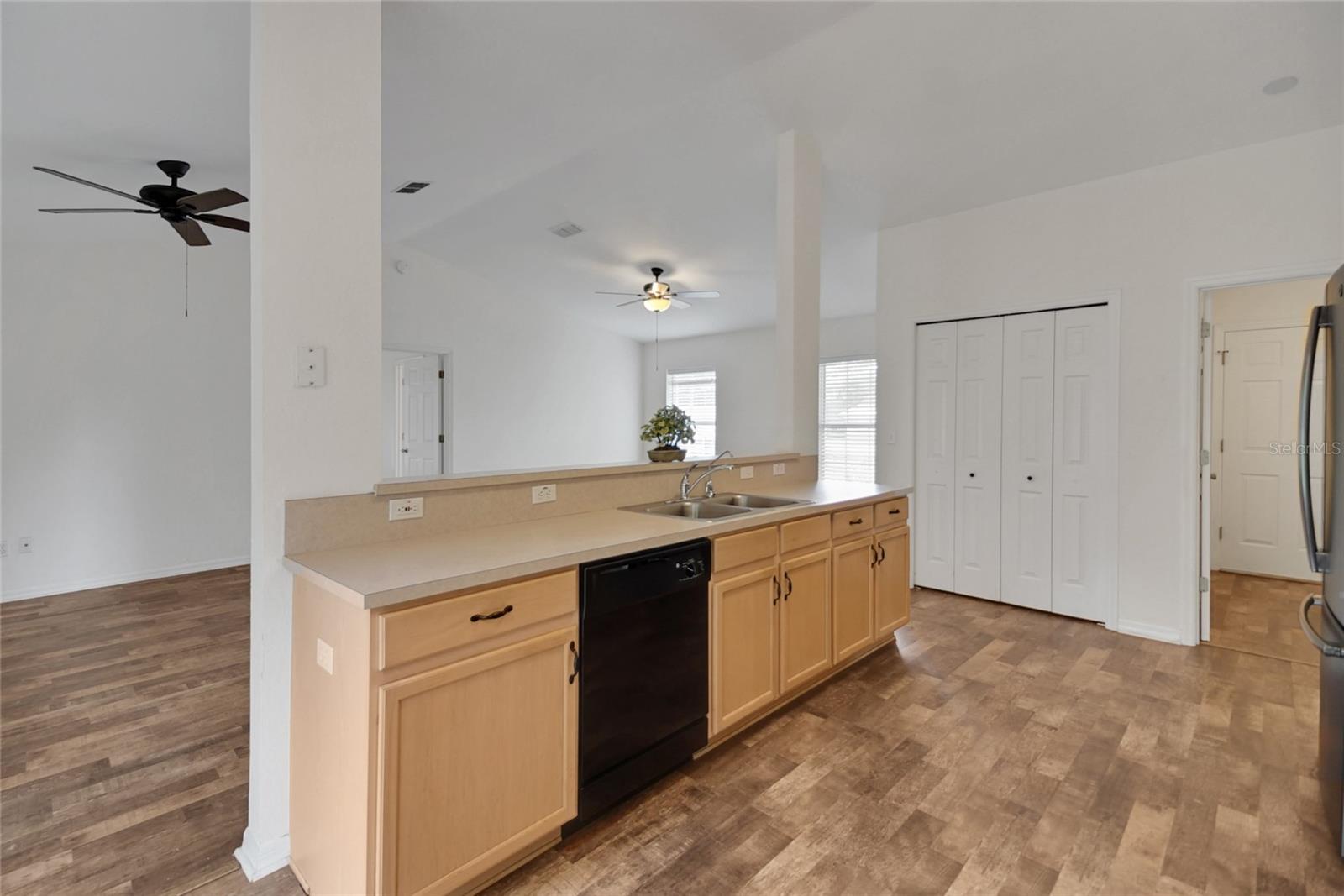 Image 11 of 46 For 14490 96th Terrace