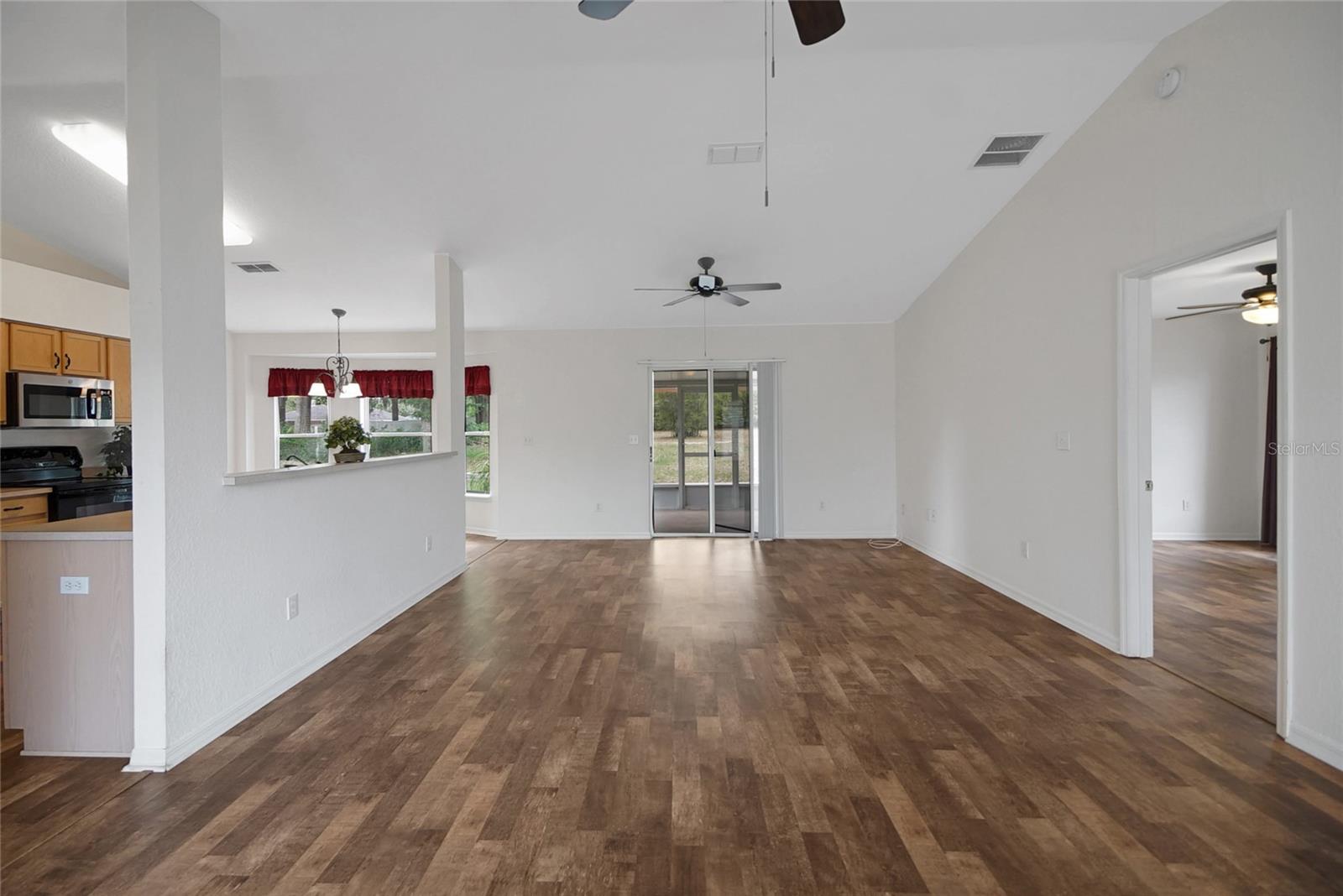 Image 6 of 46 For 14490 96th Terrace