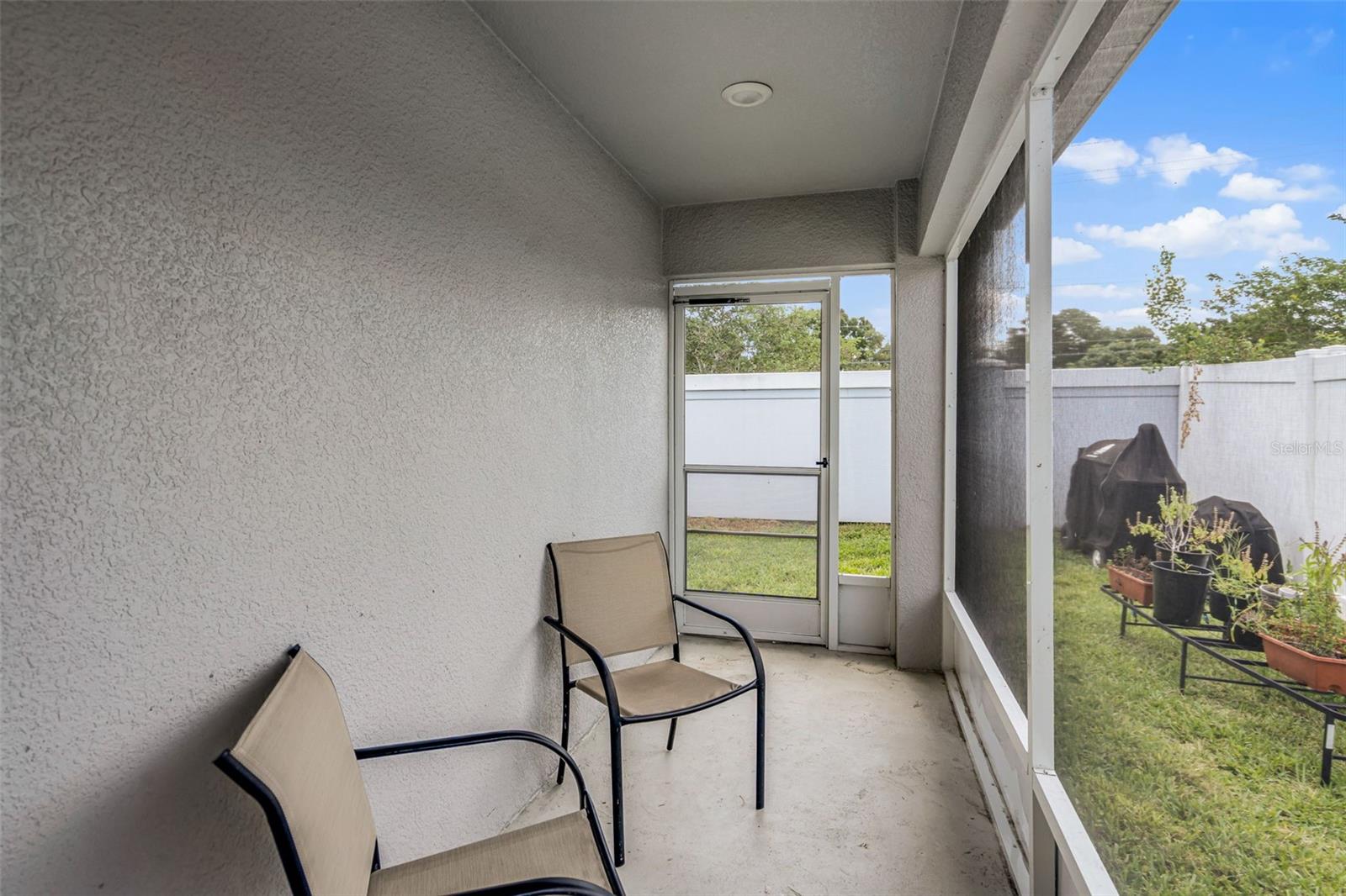 Image 18 of 20 For 1247 Mezzavalle Way