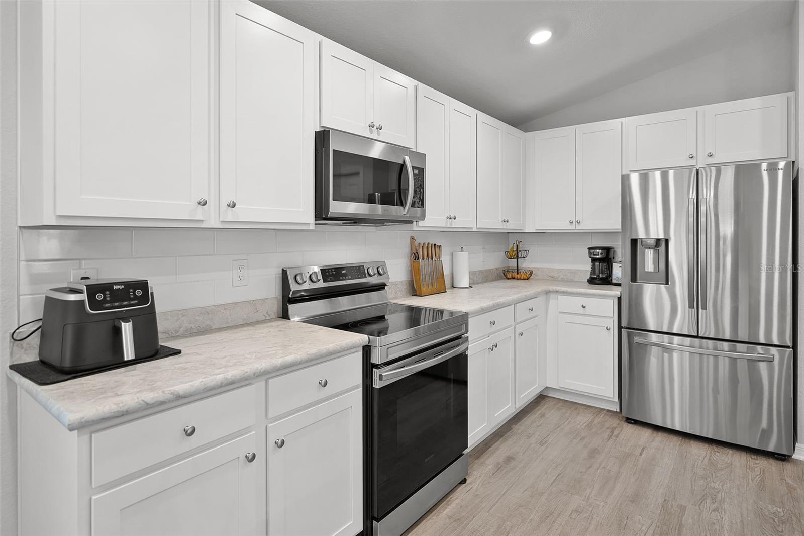 Image 8 of 20 For 1247 Mezzavalle Way