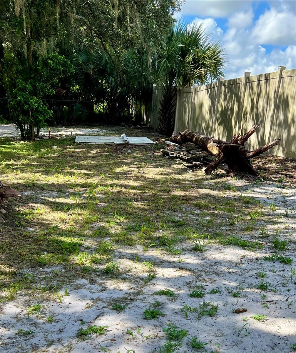 Image 3 of 8 For 5809 County Road 547 N