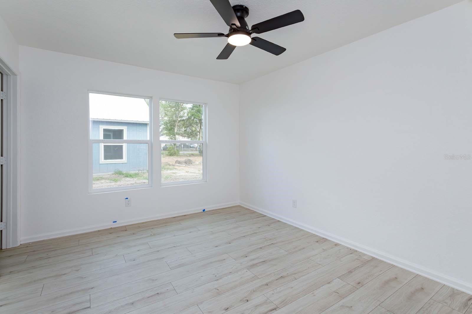 Image 11 of 20 For 4817 Cr 686  