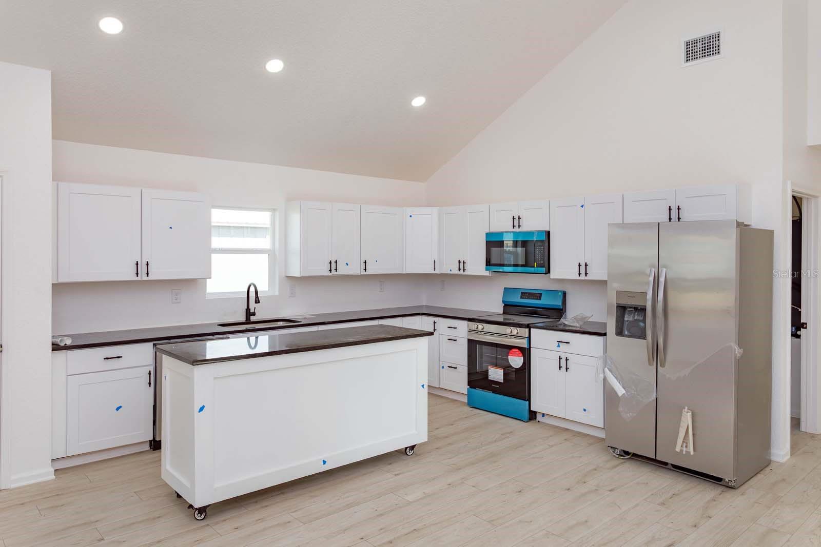Image 13 of 20 For 4817 Cr 686  