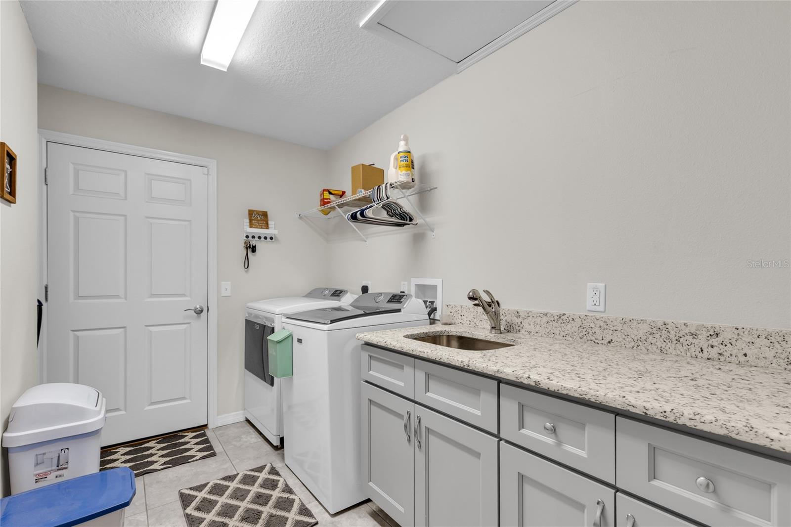 Image 24 of 35 For 8635 156 Street