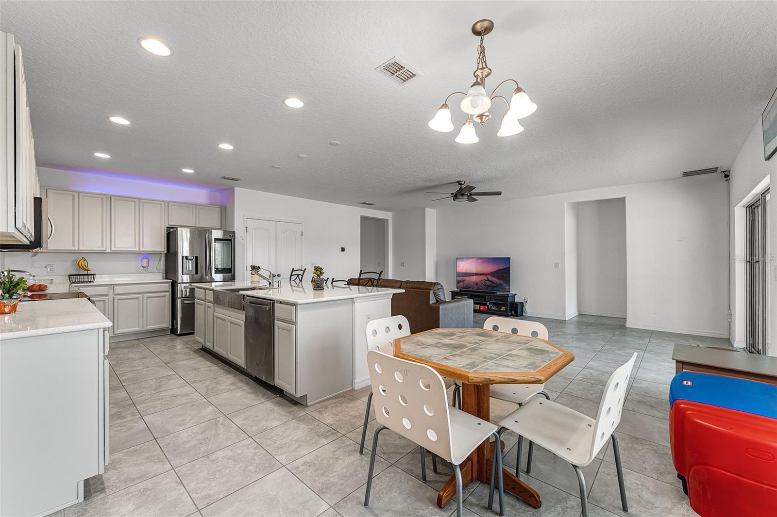 Image 21 of 71 For 23707 Companero Drive