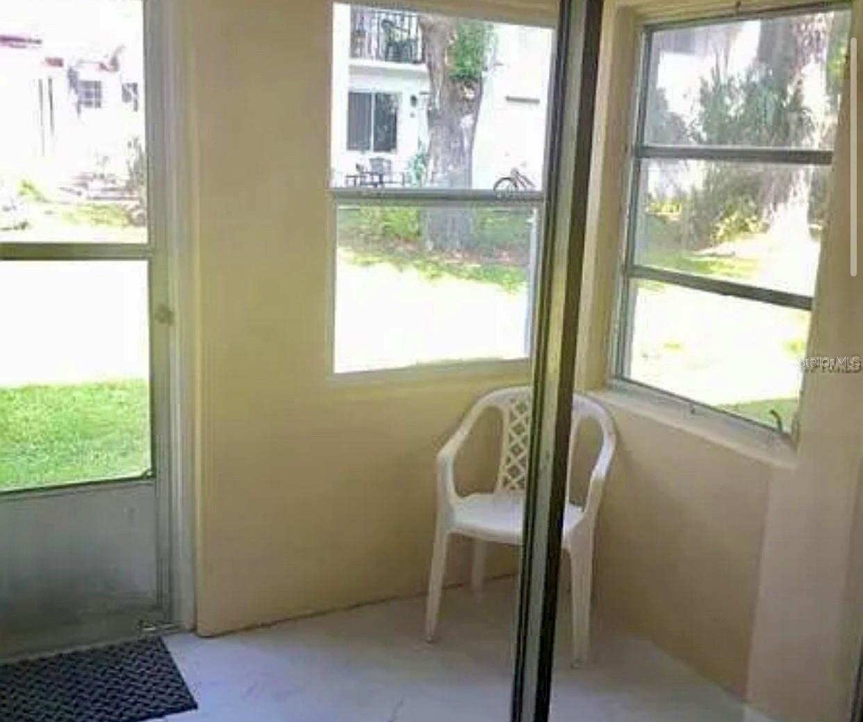Image 4 of 7 For 1100 Martinique Drive 105