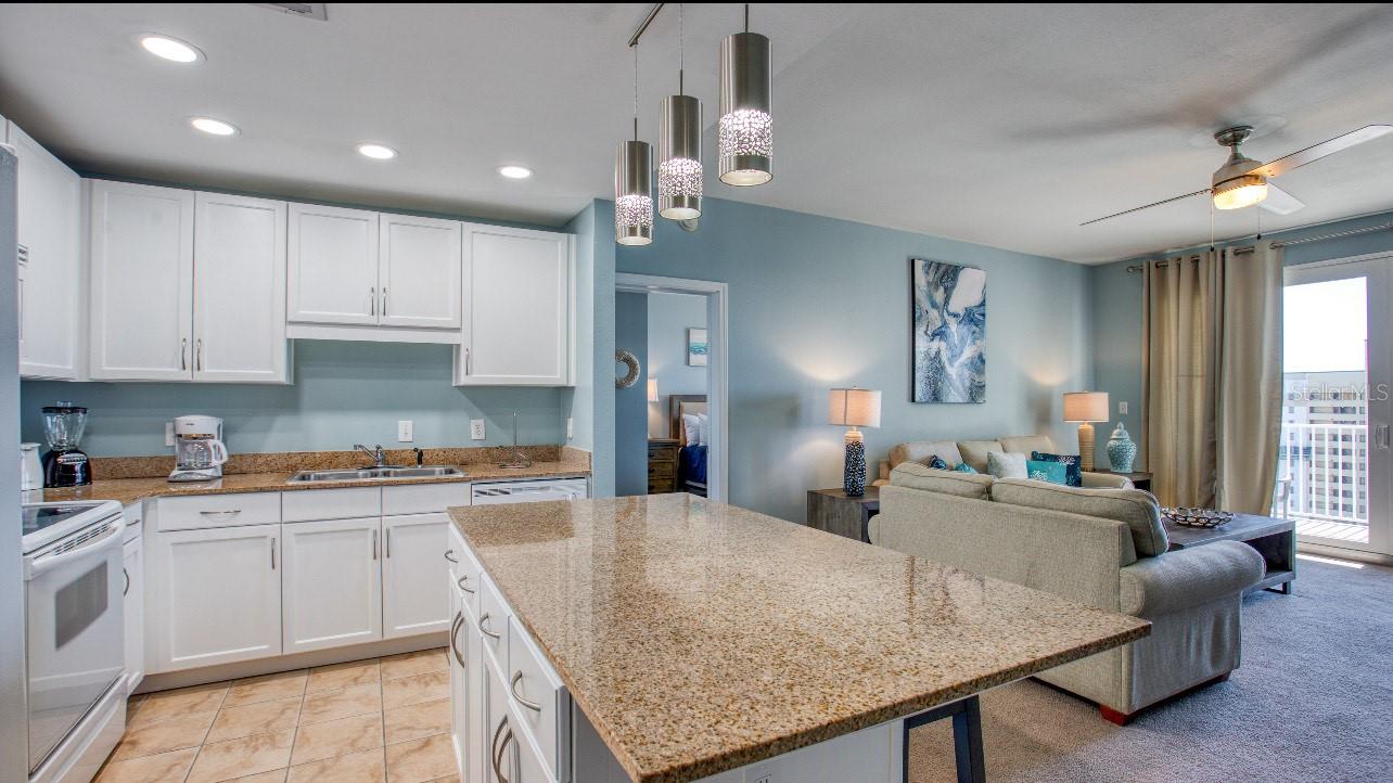 Image 8 of 51 For 9860 Thomas Drive 923