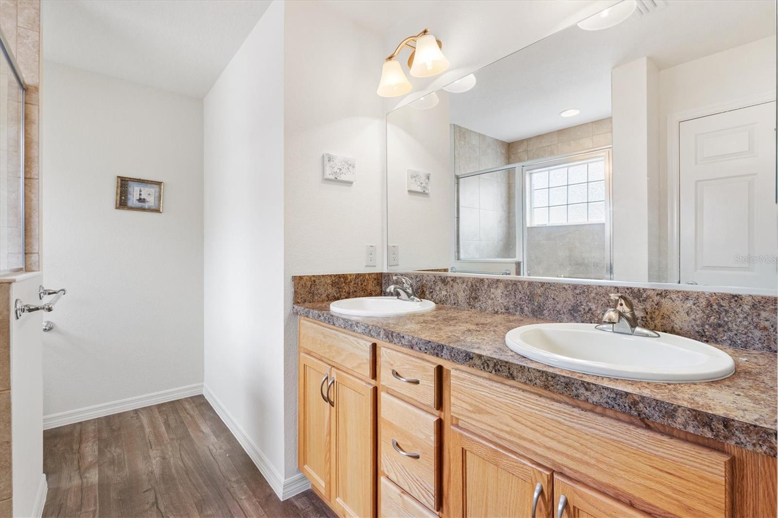 Image 15 of 35 For 3118 Sweetgum Street