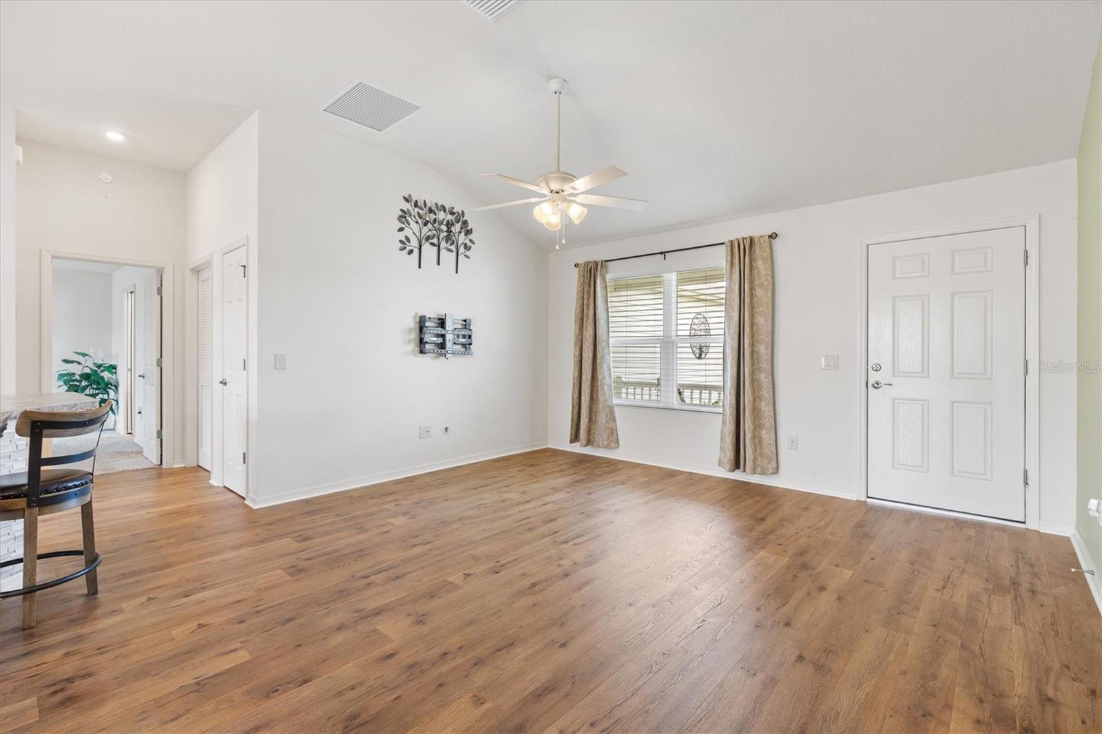 Image 5 of 35 For 3118 Sweetgum Street