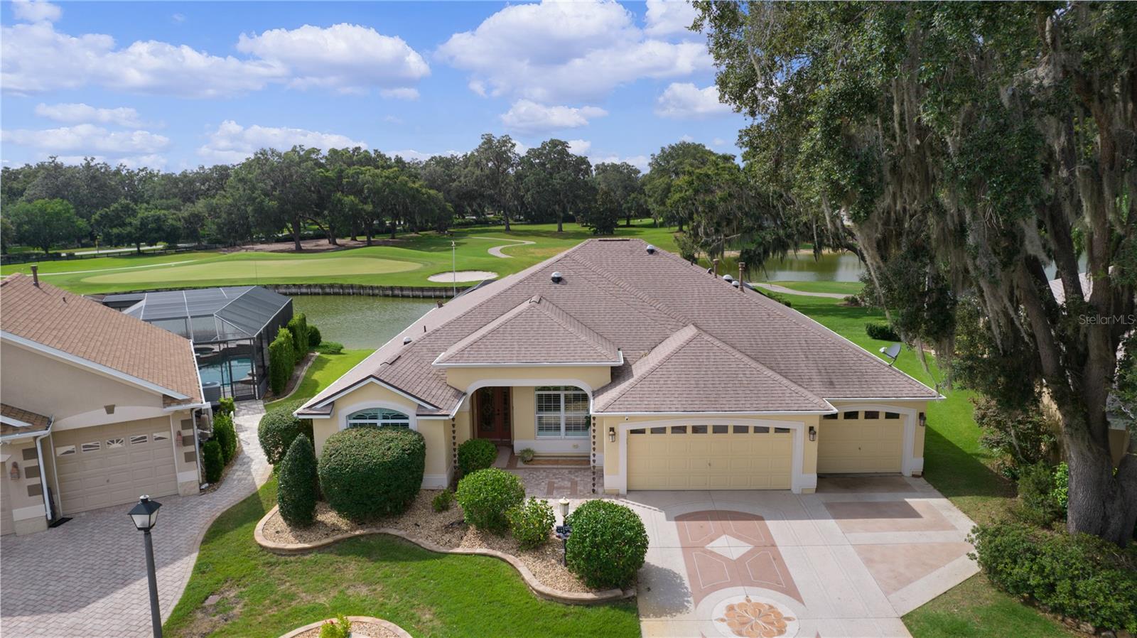 Listing photo id 10 for 1348 Patrick Place