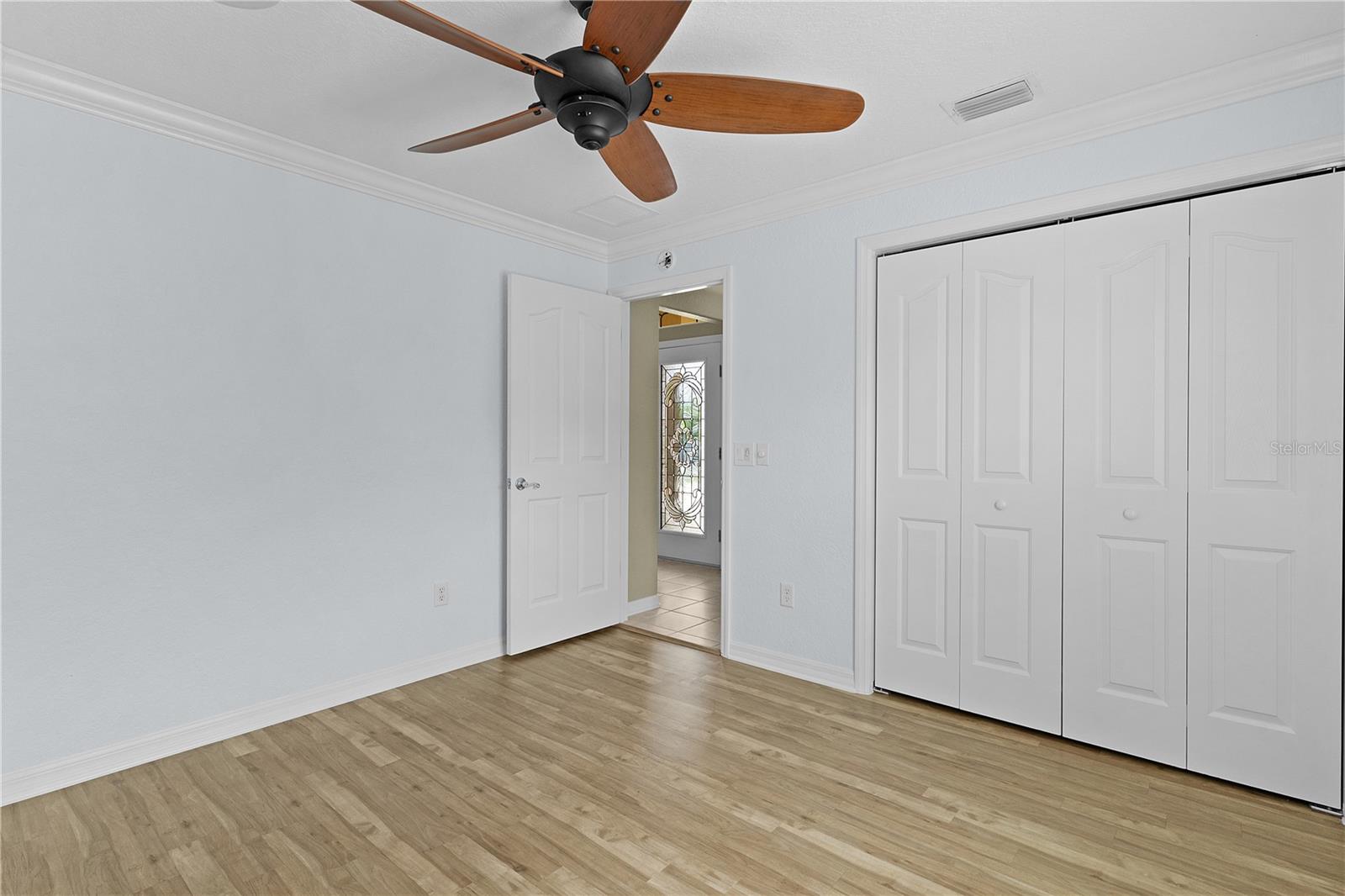 Listing photo id 38 for 1348 Patrick Place