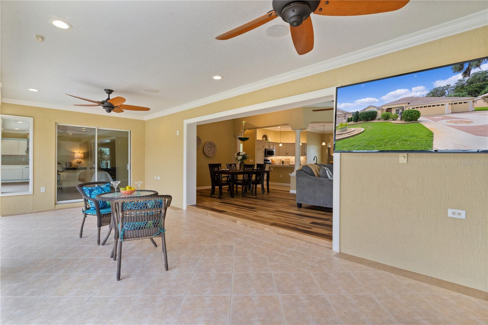 Listing photo id 41 for 1348 Patrick Place